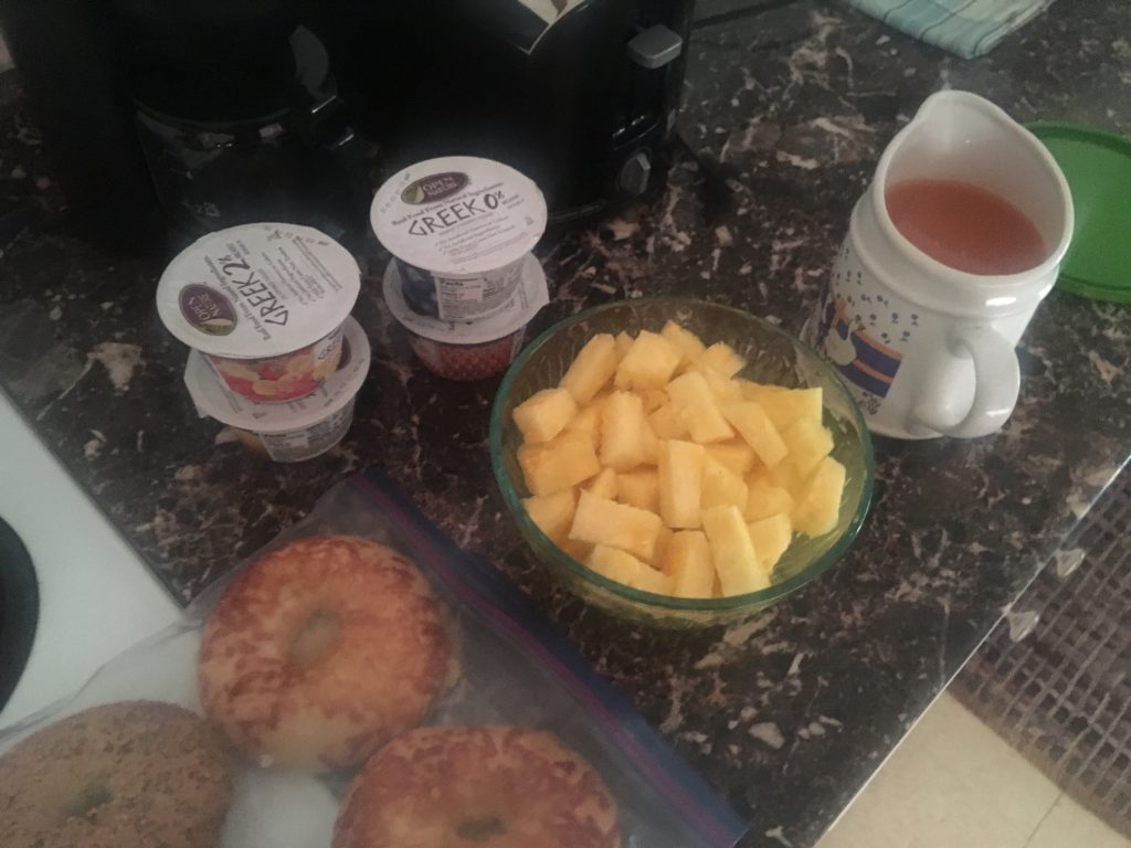 free breakfast airbnb host hawaii