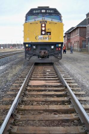 train travel tips for Canada