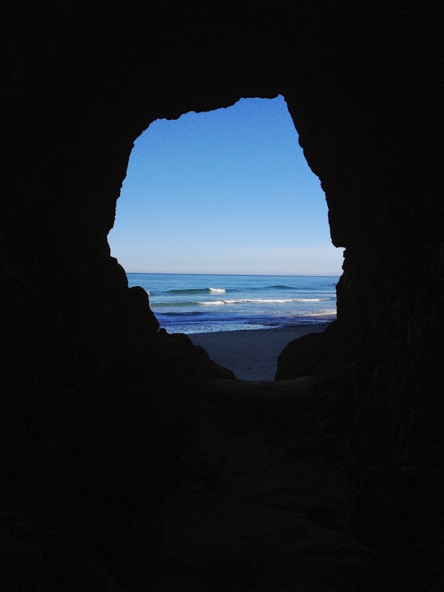 Oregon Coast vacation travel tunnel ocean