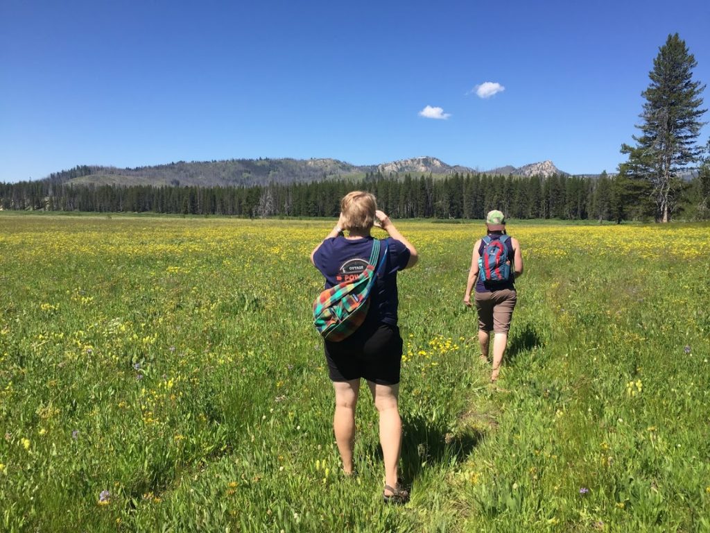 Affordable travel clothes for women hiking Idaho packpacks