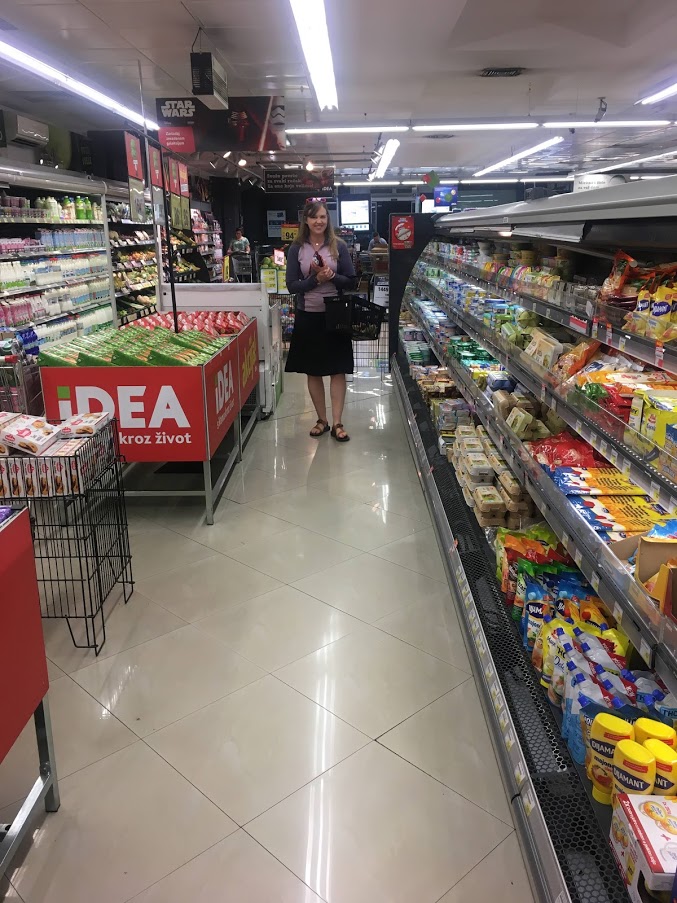 5 random travel tips. Shopping in a foreign grocery store.