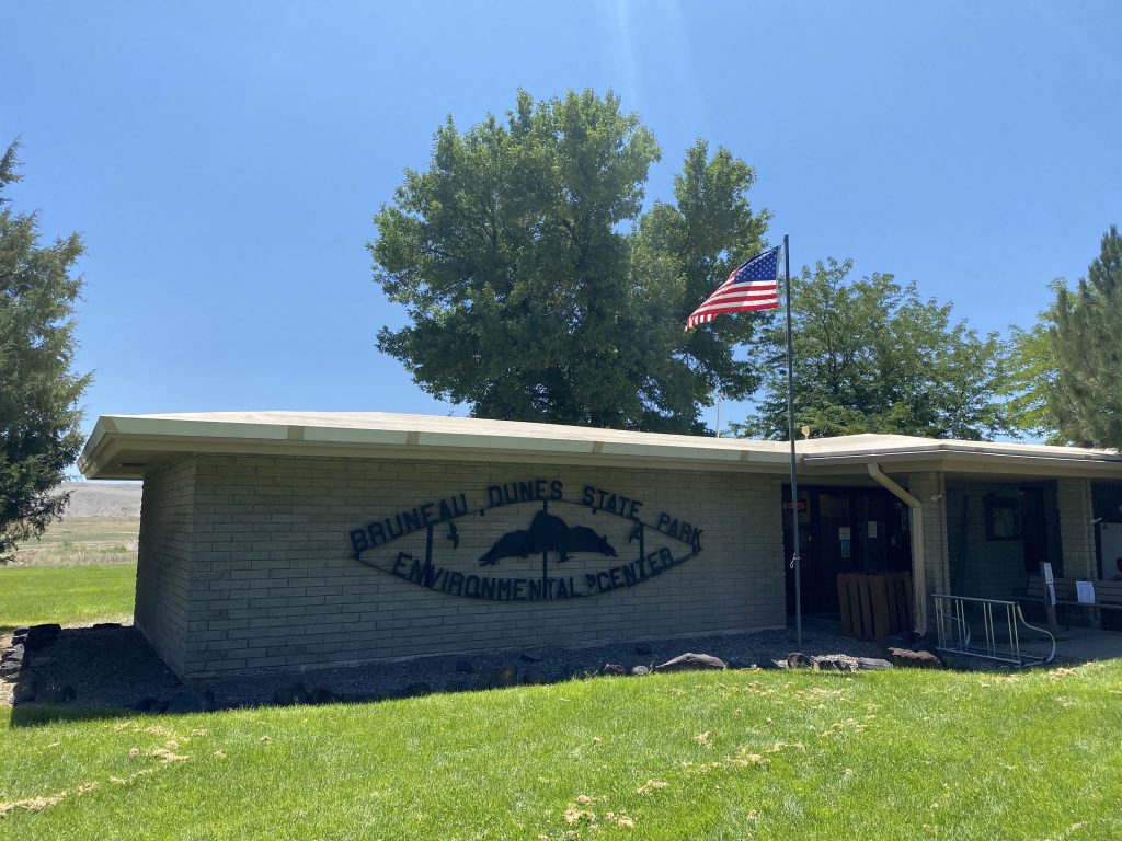 Bruneau Dunes Visitor Center