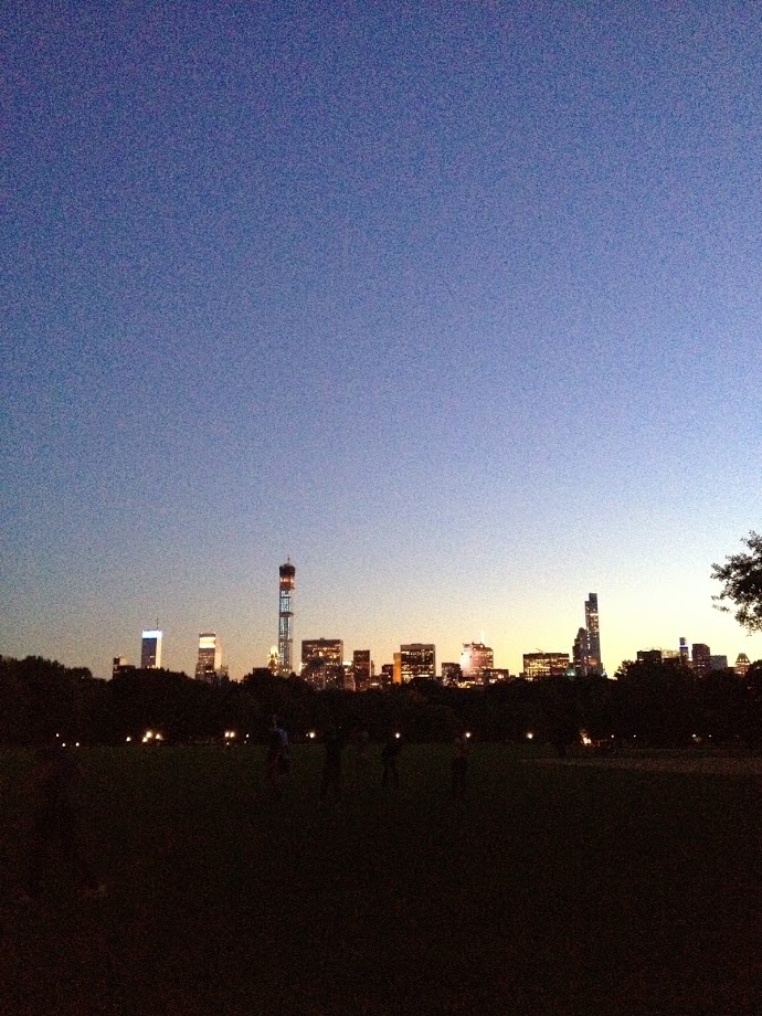 New York City skyline at dust.