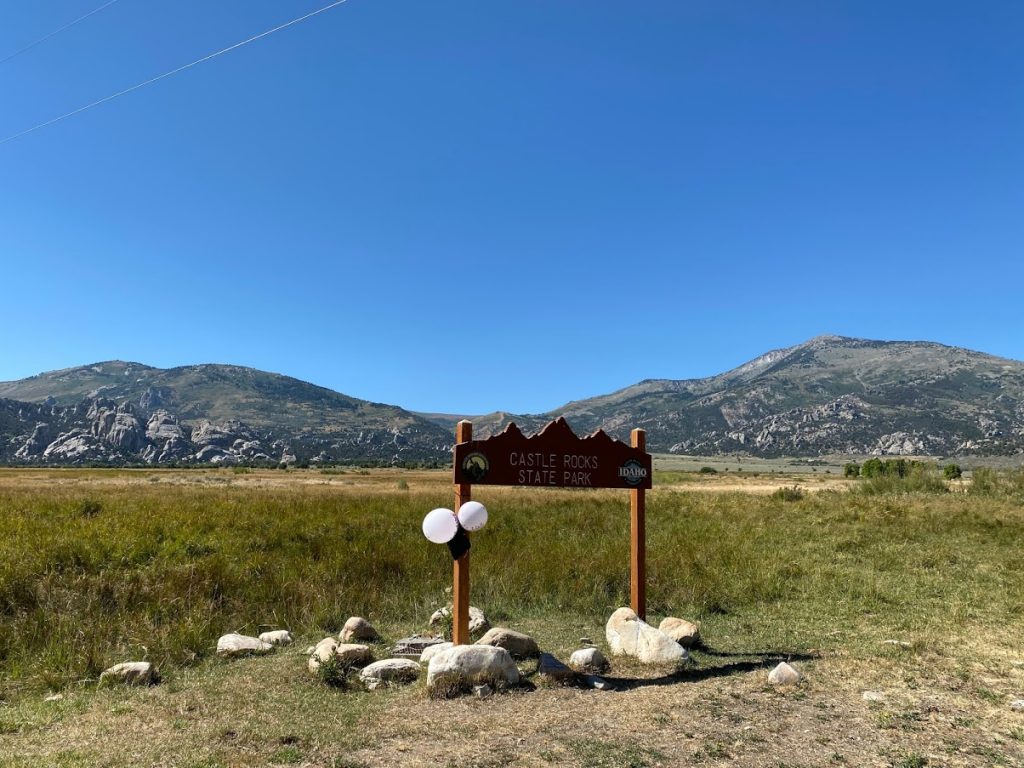 Castle Rocks State Park welcome sign.