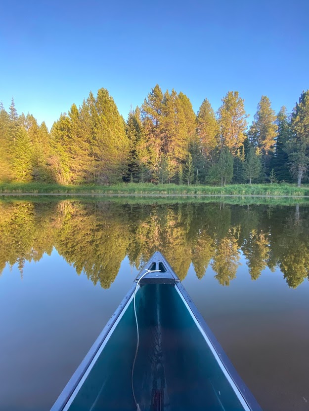 Canoe on Winchester Lake