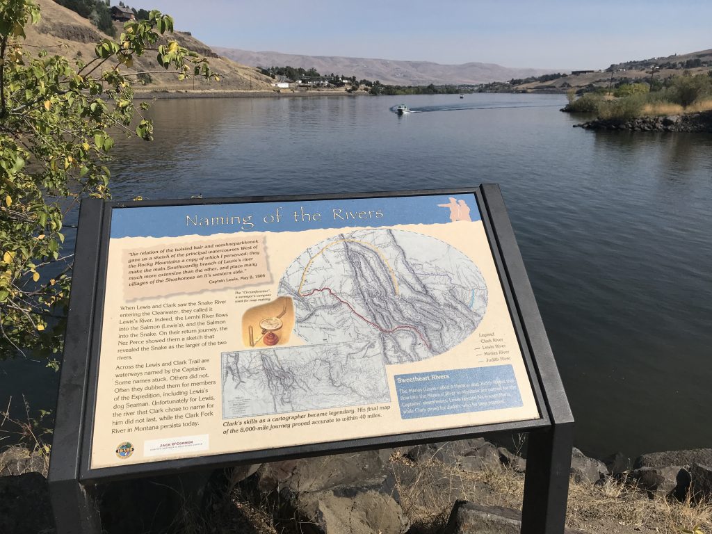 Hells Gate State Park signage.