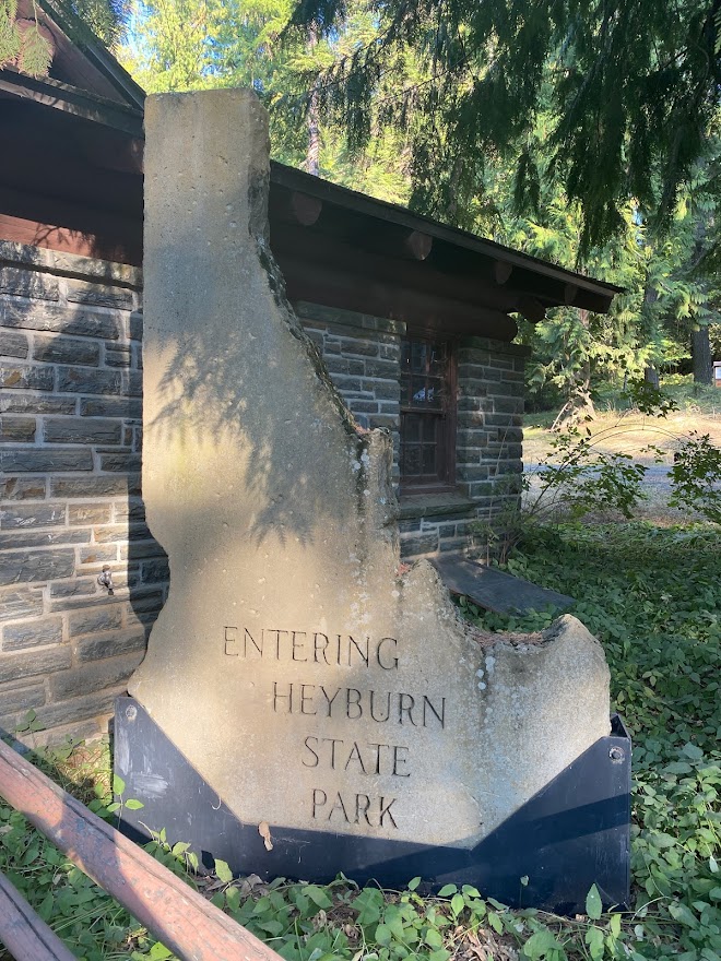 Stone welcome sign at Heyburn State Park