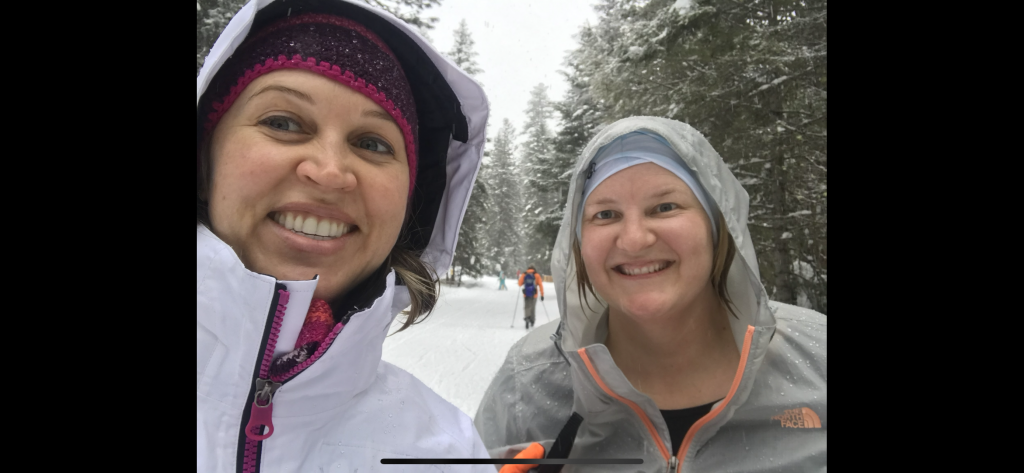 Cross country skiing at Ponderosa State Park