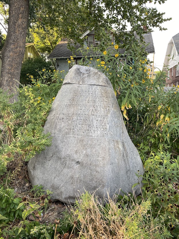 Oregon Trail Memorial Rock