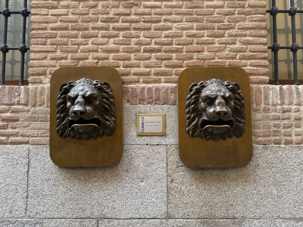 Mail Drops shaped as lion faces