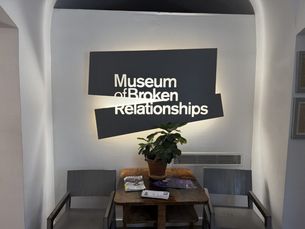 sign of museum of broken relationships